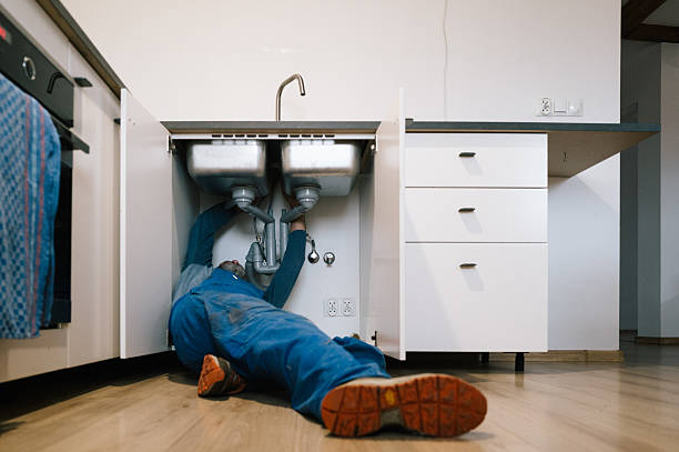 Professional Leak Detection technician working in Lowell, MA